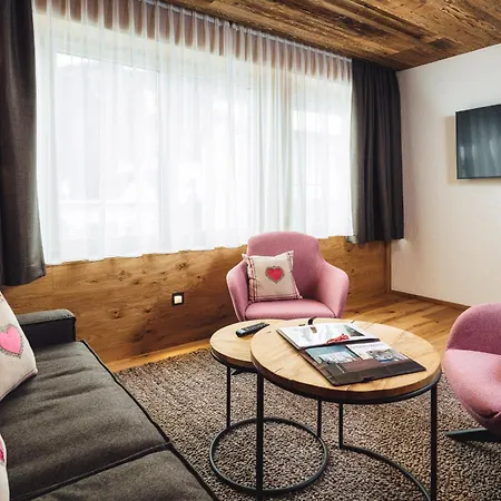 Schneeweiss lifestyle - Apartments - Living Serfaus Zimmer foto