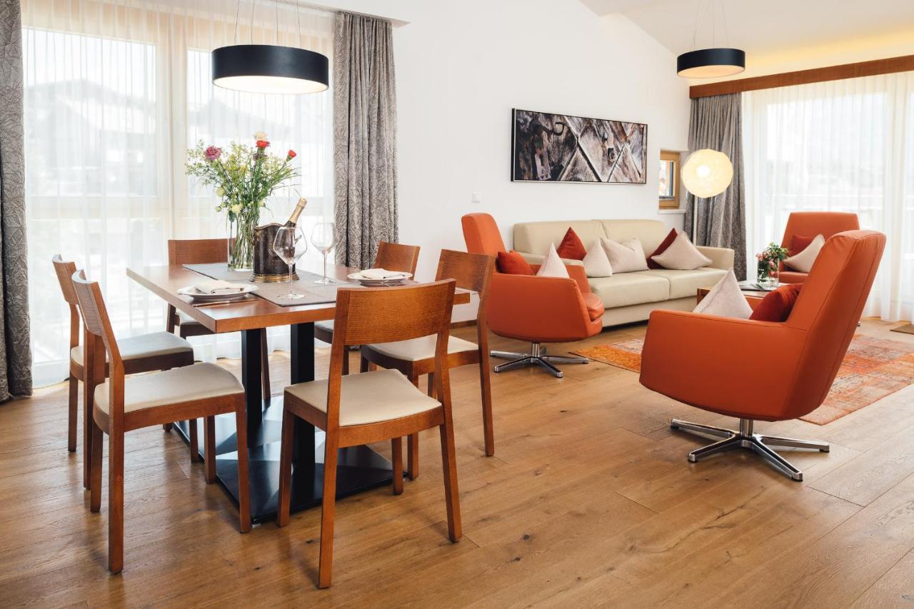 Schneeweiss Lifestyle - - Living * Serfaus