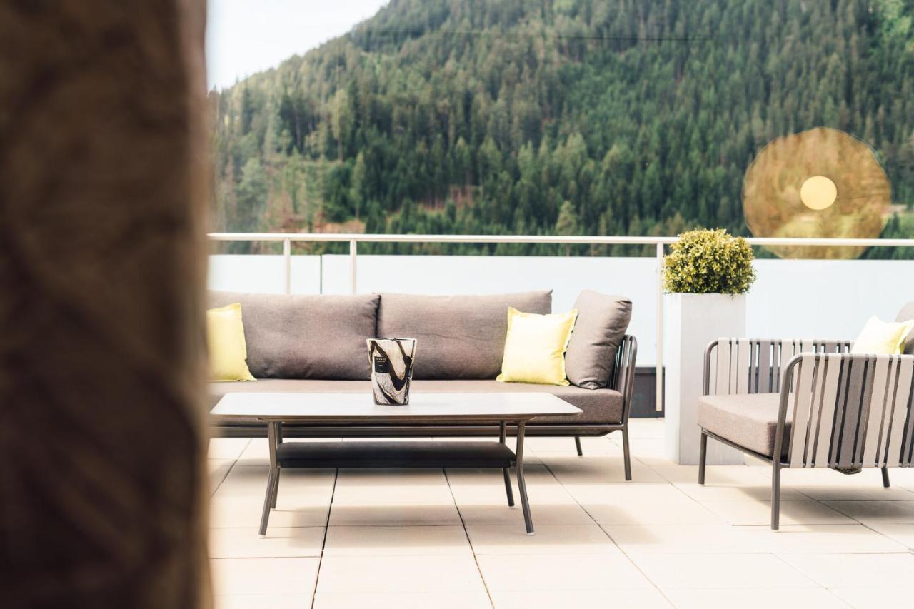 Schneeweiss Lifestyle - - Living Apartment *