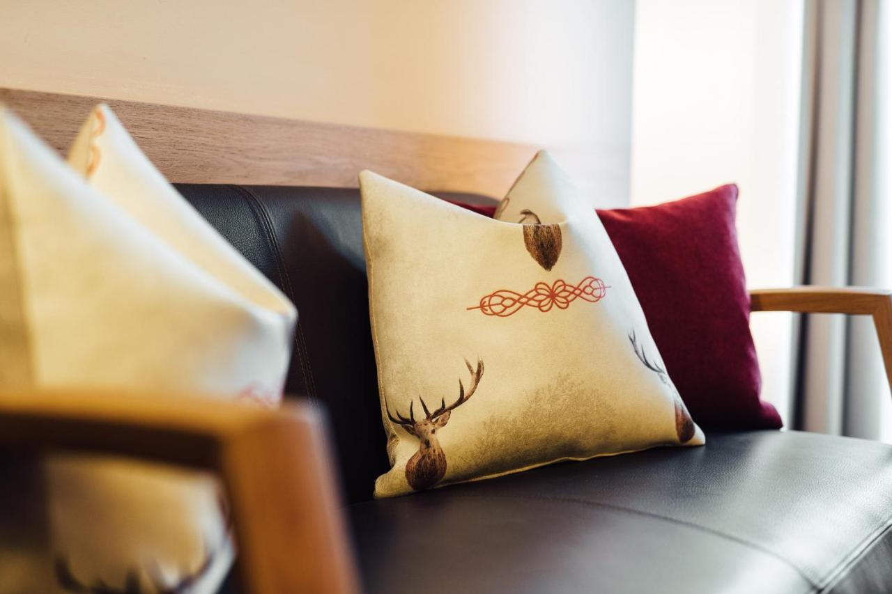 Schneeweiss Lifestyle - - Living * Serfaus